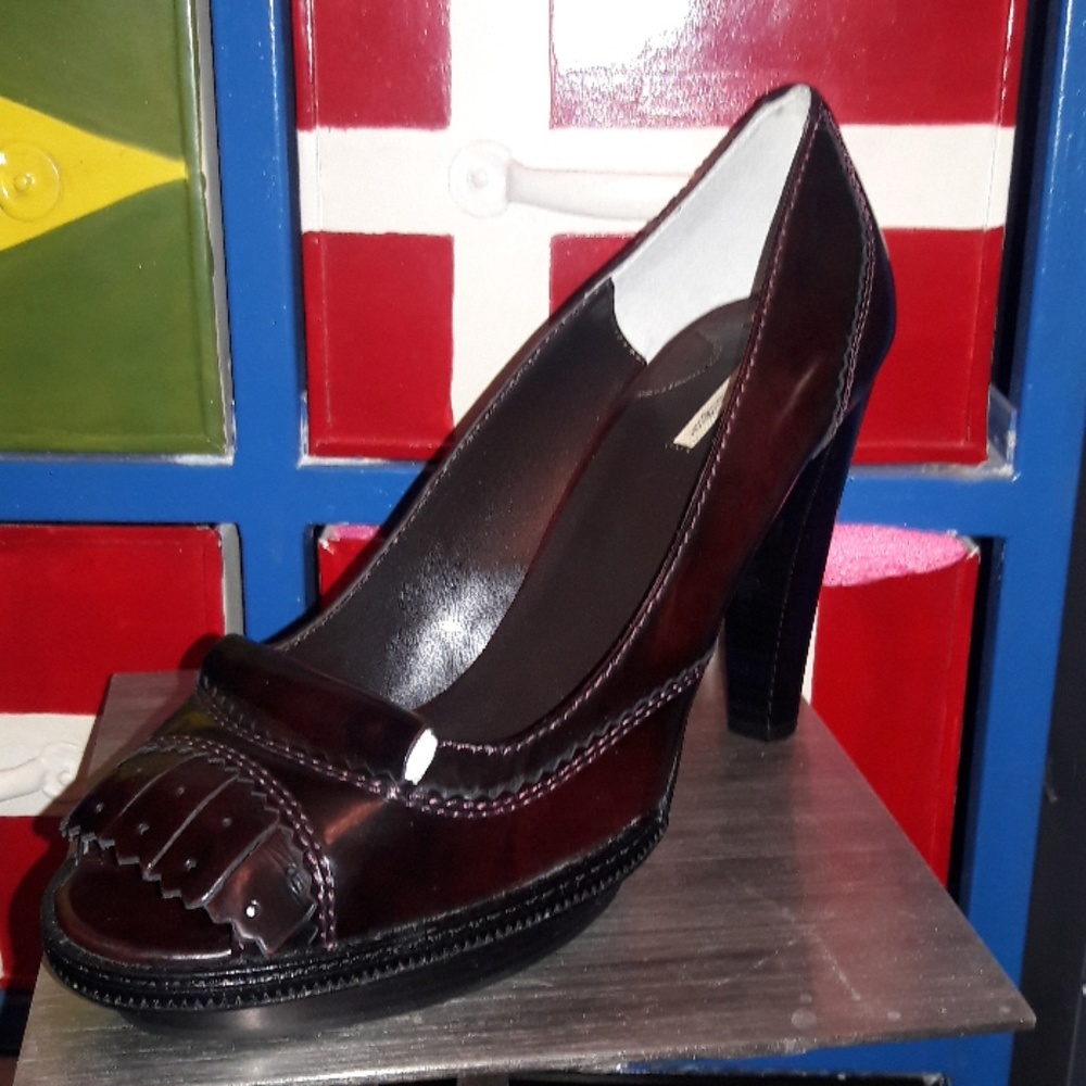 Max Studio high heels